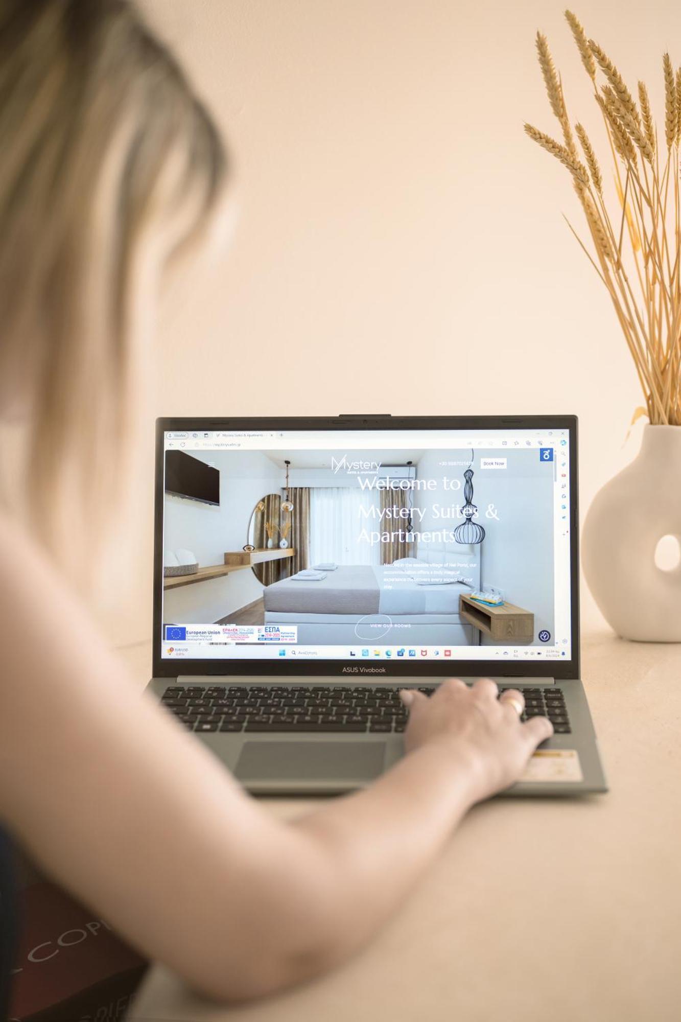 Mystery Suites And Apartments نيوي بوروي المظهر الخارجي الصورة