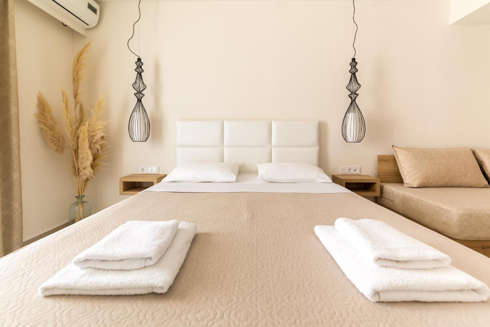 Mystery Suites And Apartments نيوي بوروي المظهر الخارجي الصورة
