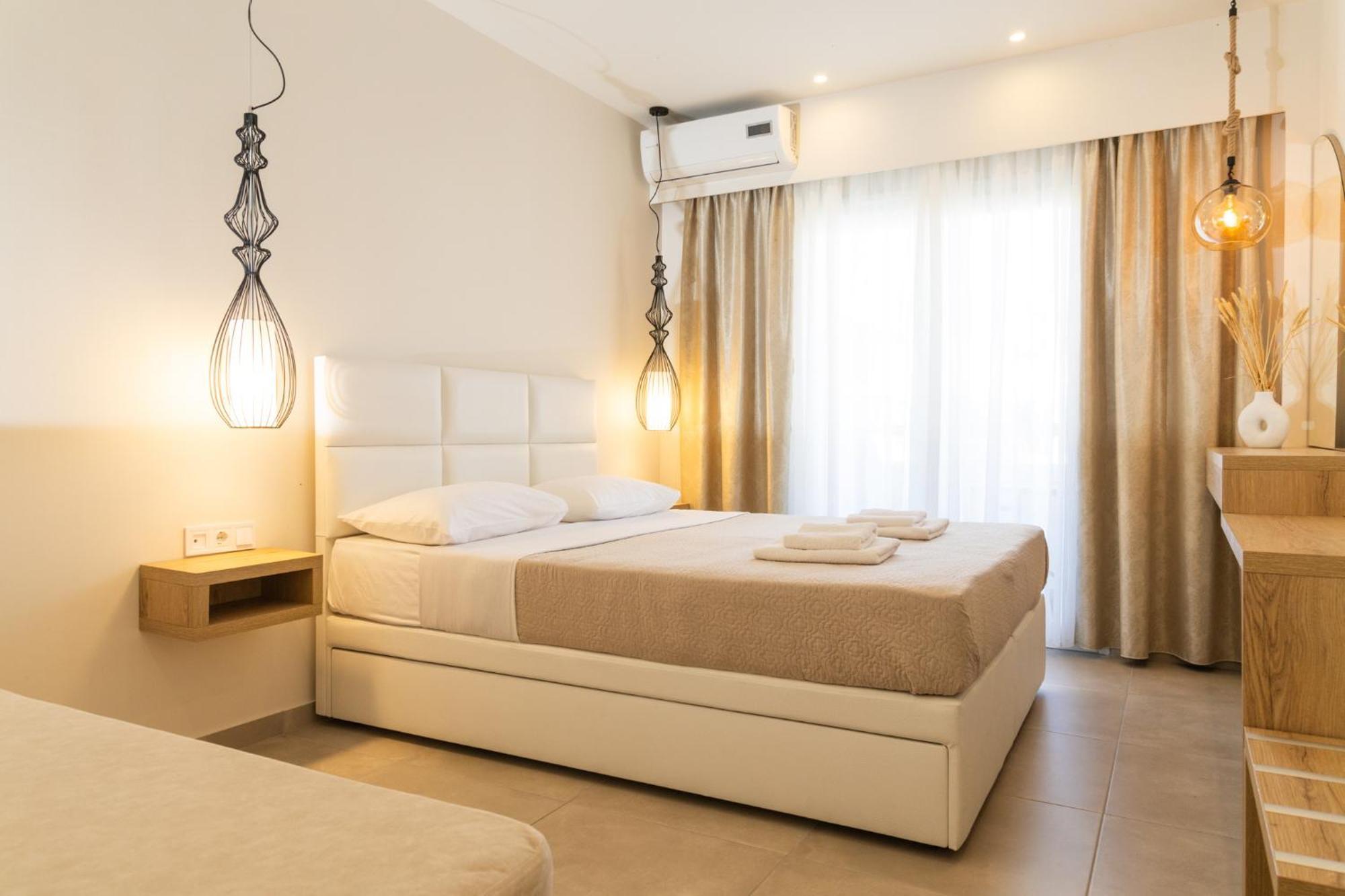 Mystery Suites And Apartments نيوي بوروي المظهر الخارجي الصورة