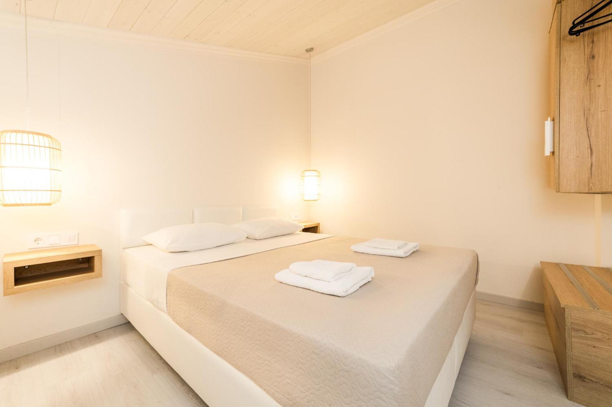 Mystery Suites And Apartments نيوي بوروي المظهر الخارجي الصورة