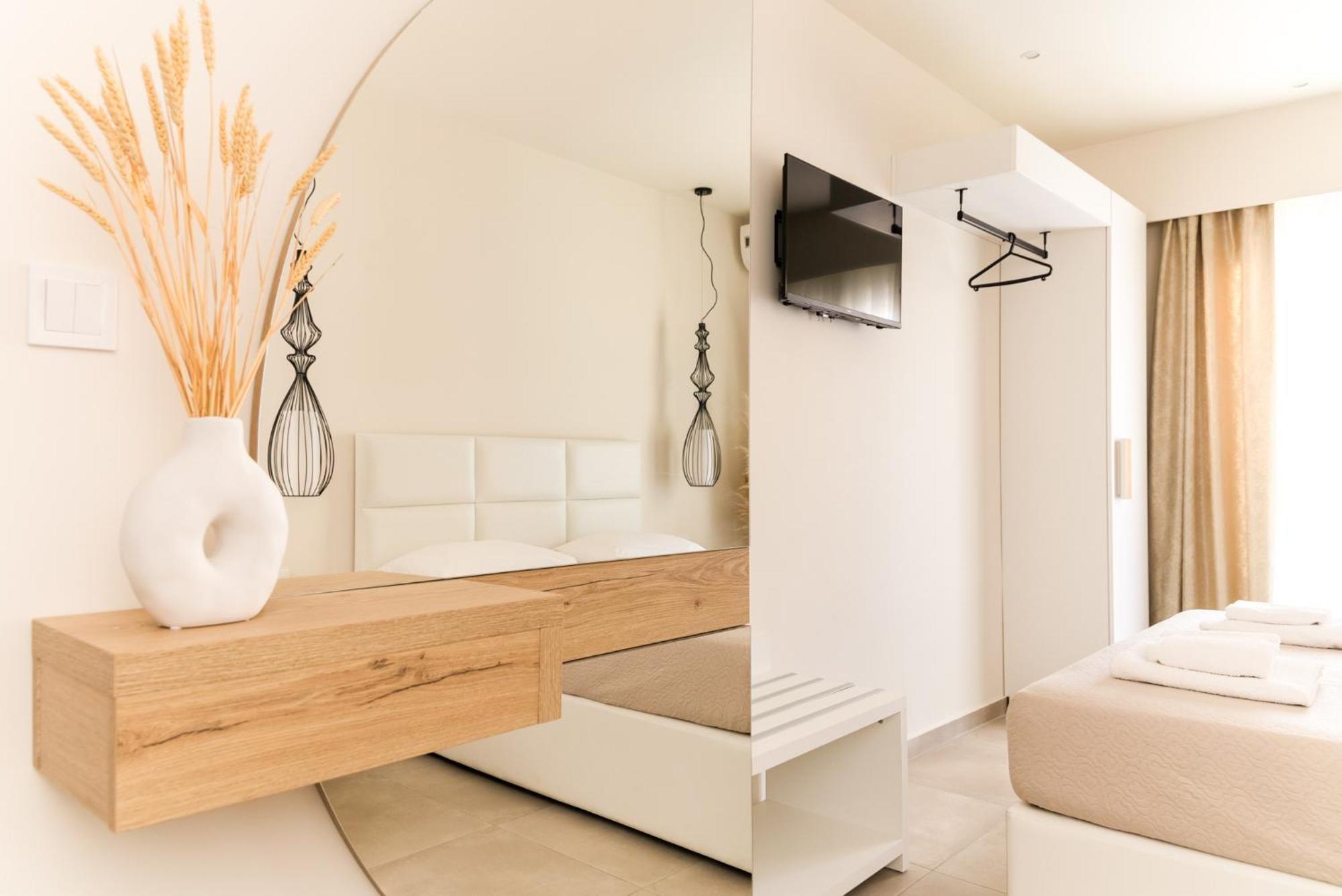 Mystery Suites And Apartments نيوي بوروي المظهر الخارجي الصورة