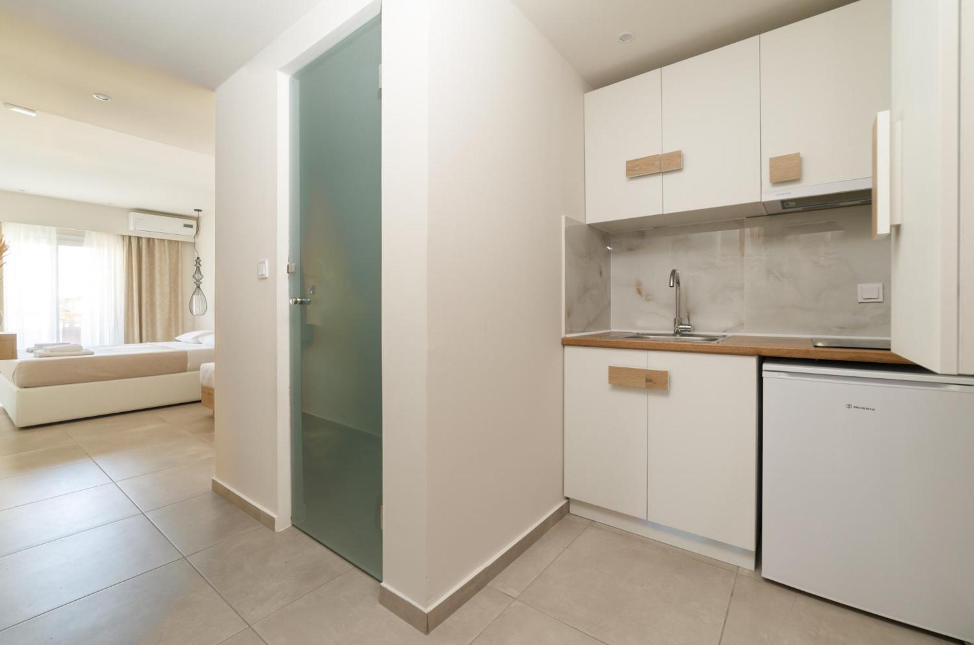 Mystery Suites And Apartments نيوي بوروي المظهر الخارجي الصورة