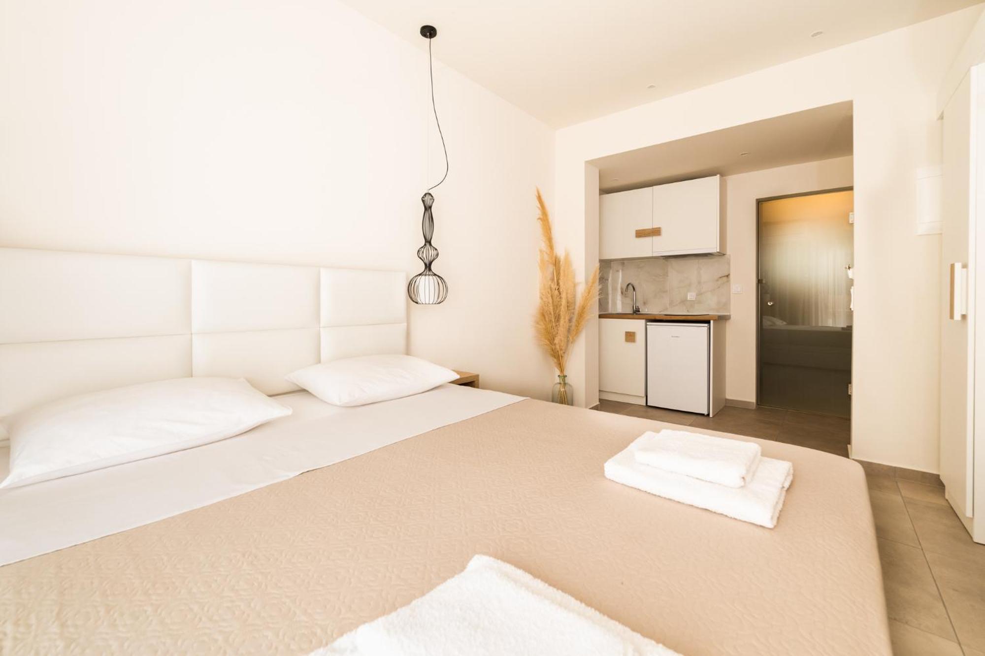 Mystery Suites And Apartments نيوي بوروي المظهر الخارجي الصورة