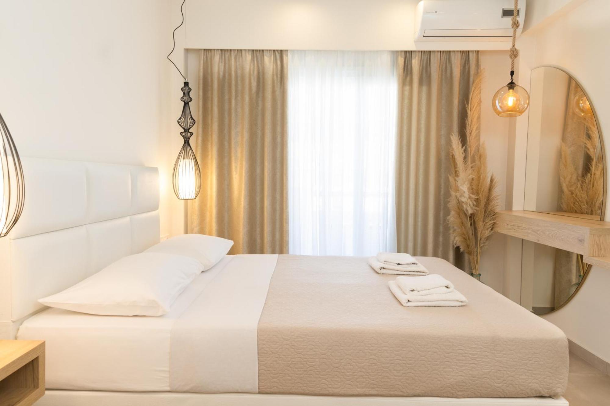 Mystery Suites And Apartments نيوي بوروي المظهر الخارجي الصورة